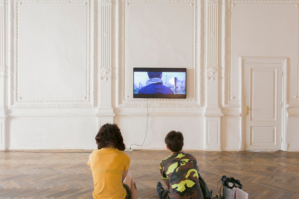 5_What Thinks Me Exhibition view_R Vanbesien stray fire 2014