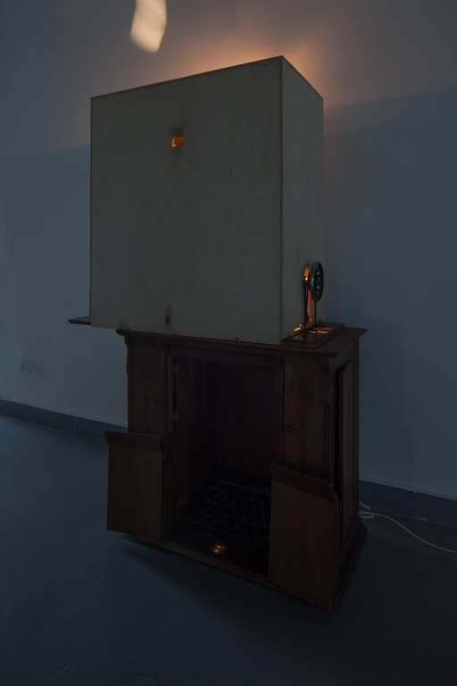 Andrew Labasauskas, yawn, 2014, interactive object