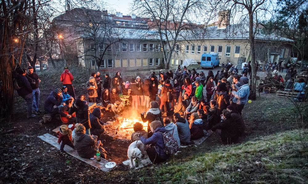 Community evening next to the social centre "Clinics", Prague